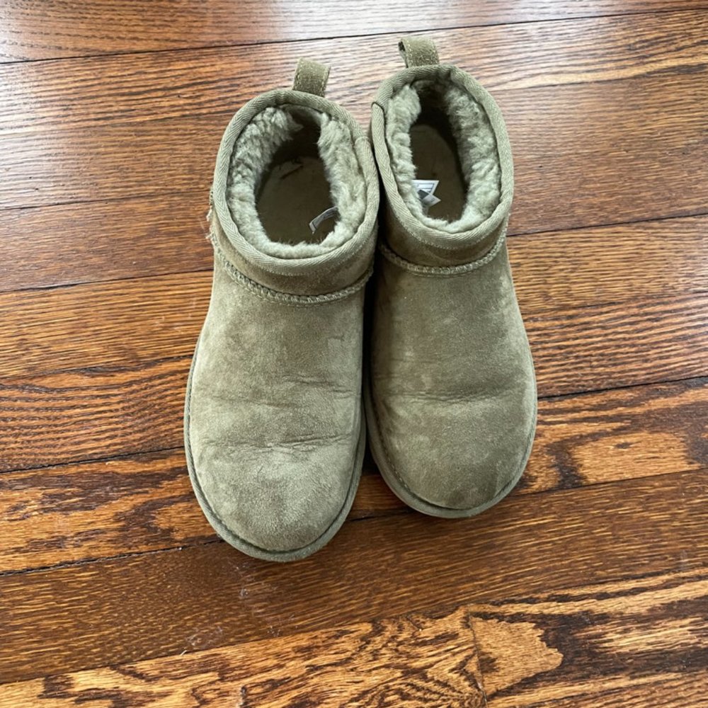 Classic Ultra Mini Uggs in Olive Green 6